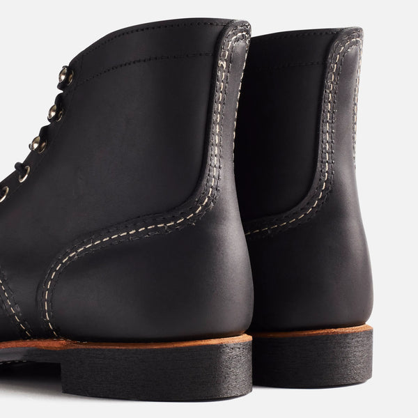 Red Wing #8084
Men's Iron Ranger®
Men's 6-Inch Boot in Black Harness Leather
